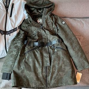 Michael Kors Camo 😻 Winter Coat Jacket Size M